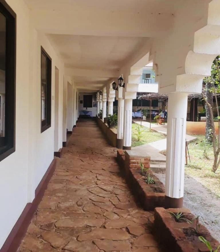 Hotel Mama Pierina Restaurant&Annex à Morogoro Extérieur photo